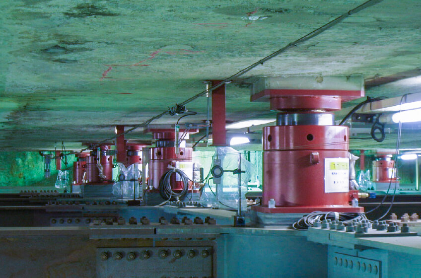 神戸高速道路神戸山手線神戸高速鉄道交差部開削トンネル工事